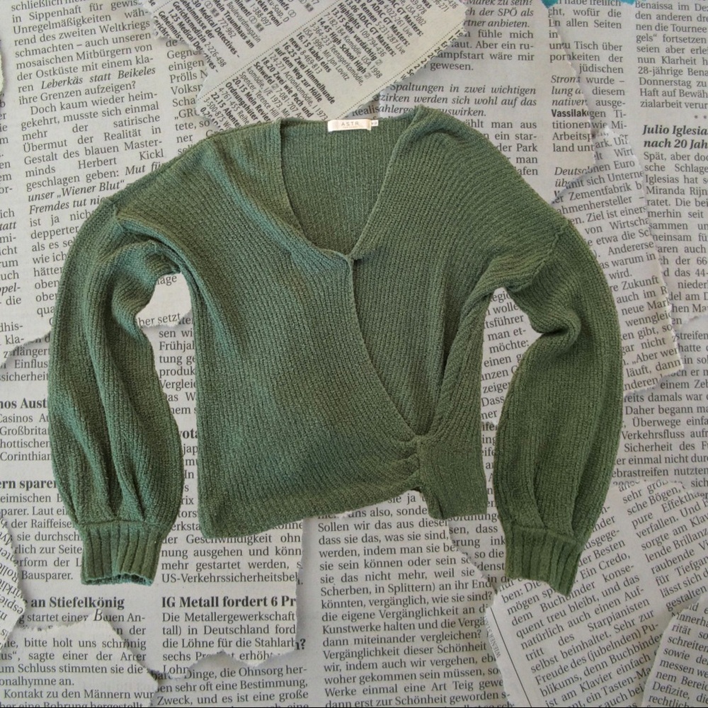 Green Pullover Sweater / ASTR the Label